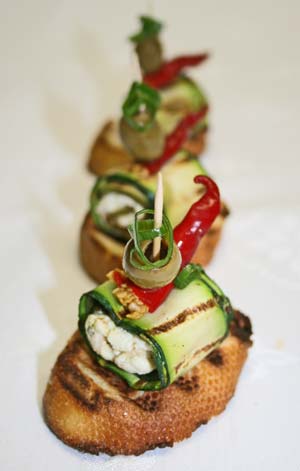 Schafskäse-Zucchini-Spieße Schafskäse-Zucchini-Spieße