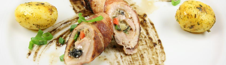 Gefüllte Schweineröllchen Gefüllte Schweineröllchen